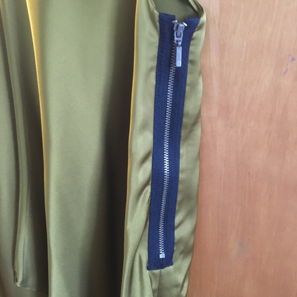 Metallic olive dressy top - Picture 2 of 3